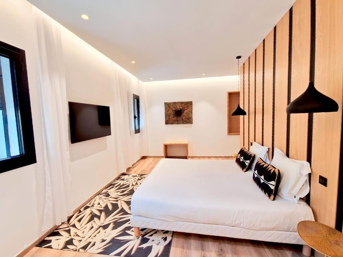 Le Mistral 3*