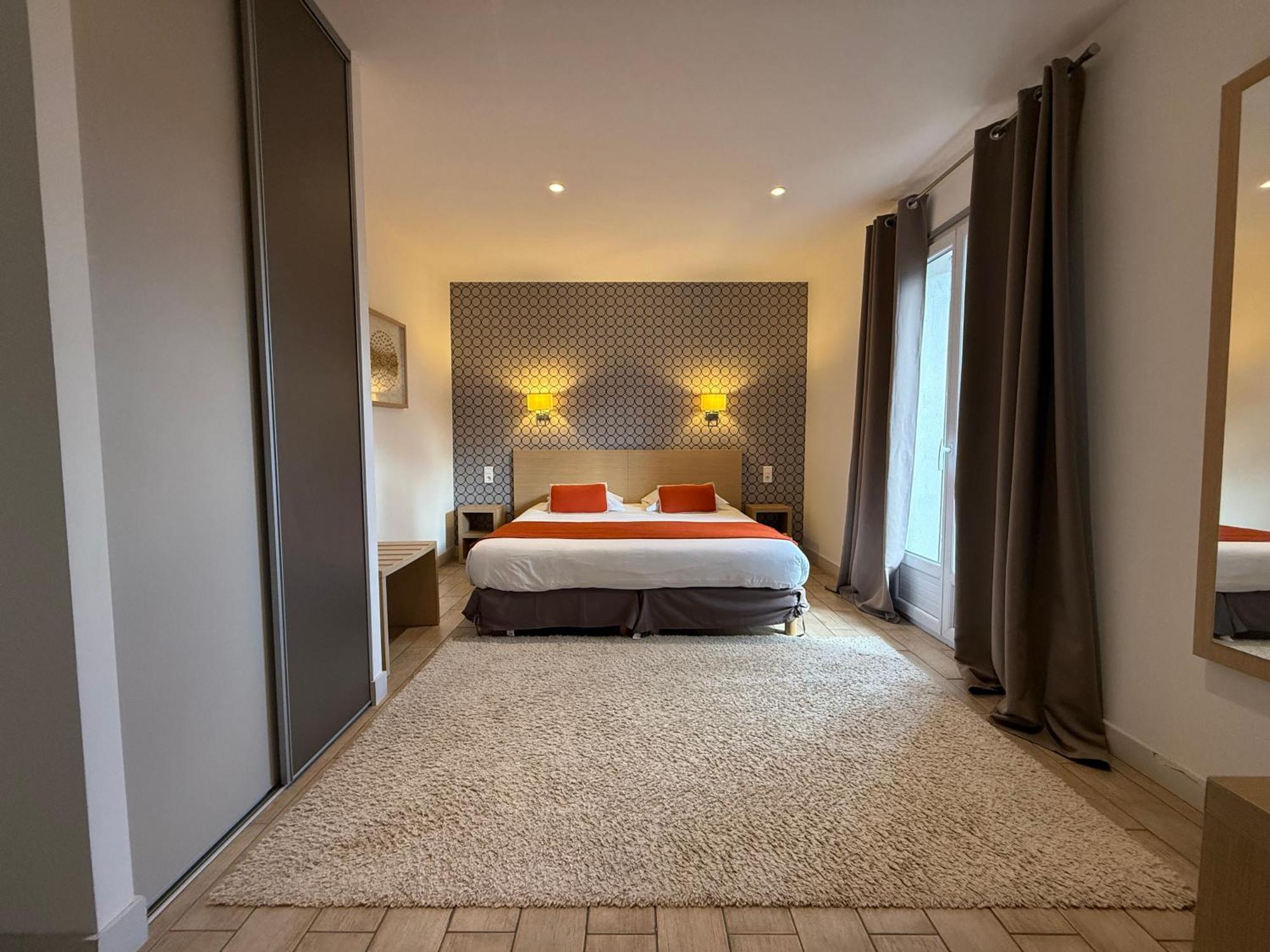 Le Mistral 3*